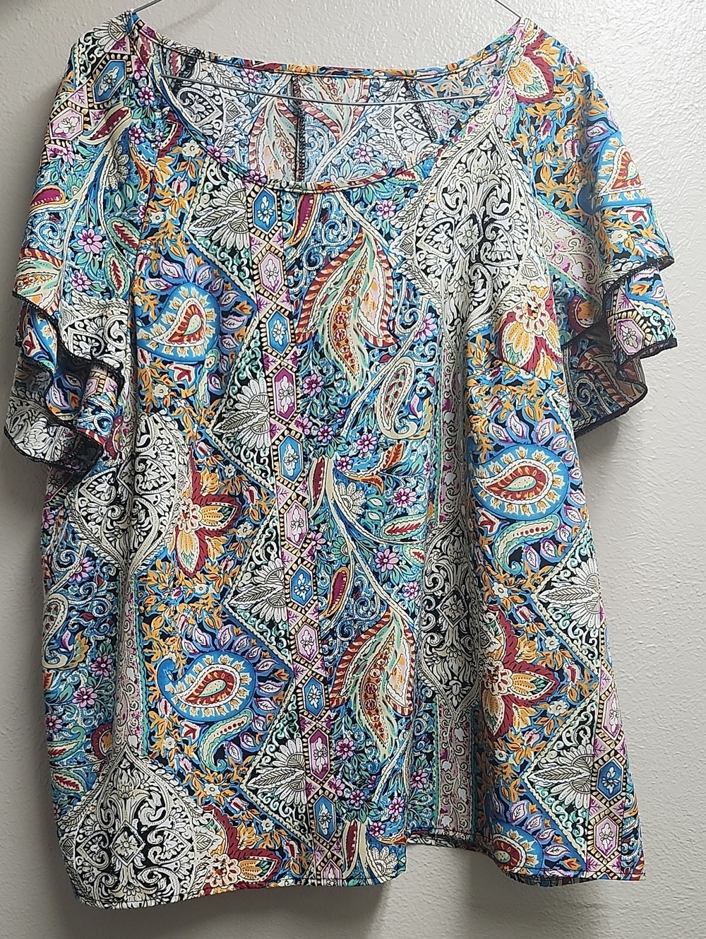 SHEIN Multicolor Paisley Flutter-Sleeve Top